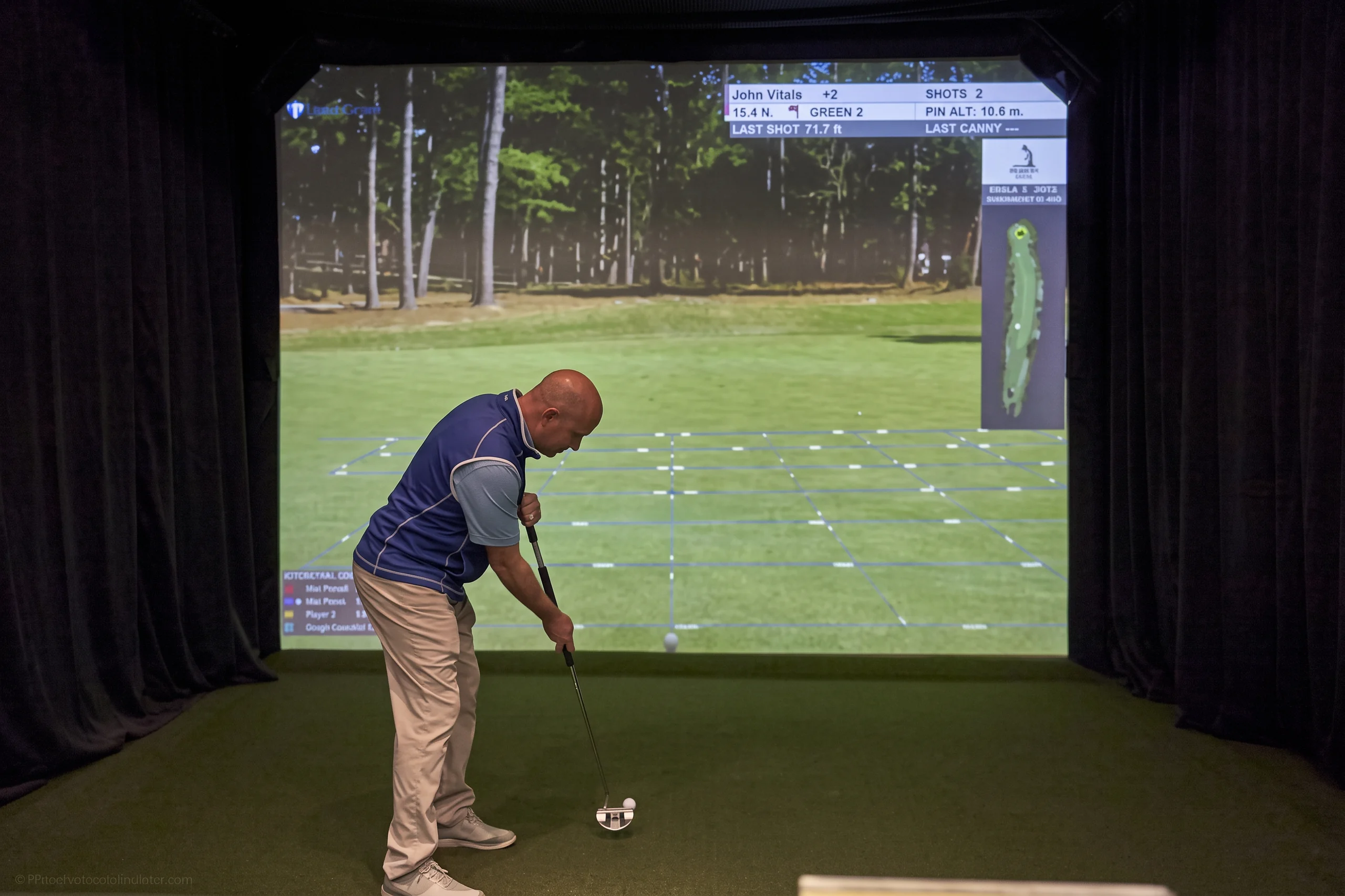 Putting practice at Full Circle Golf